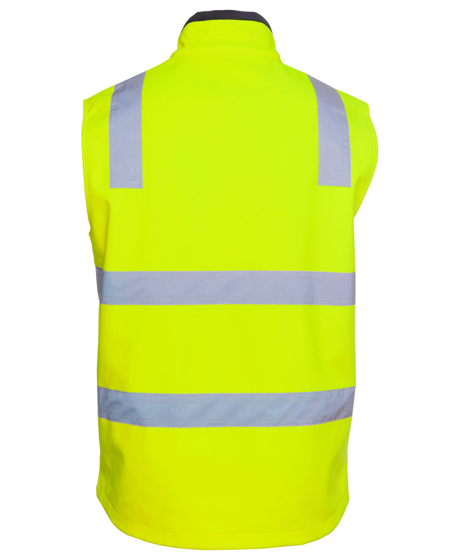 JB's Hi Vis (D+N) Three Layer Softshell Vest 6DWV | Stay dry and visible in this slim fit vest, featuring water resistant, breathable fabric